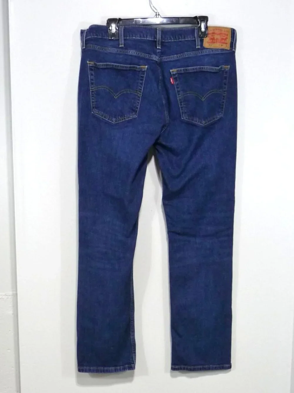 Levi's 514 Straight Fit Jeans 38x32 Medium Wash Denim